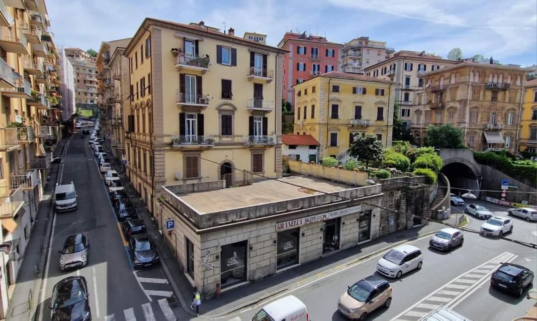 La Casa Di Geo Stazione Centrale La Spezia 5 Terre エクステリア 写真